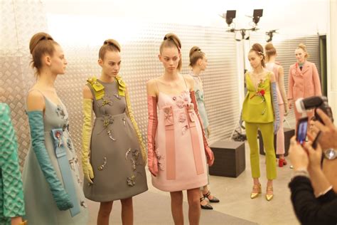 prada fall 2015 backstage
